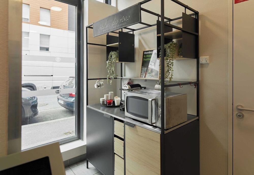B&B HOTEL Paris Est Bobigny Université 2
