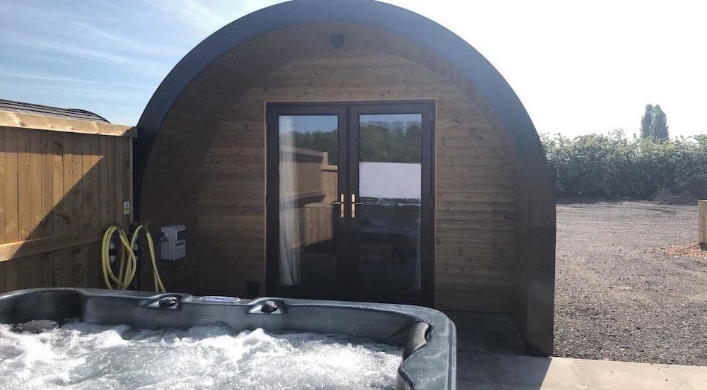 Cheshire Glamping Pods 1