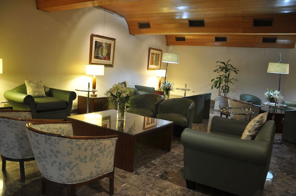 Hotel Solans Carlton 2