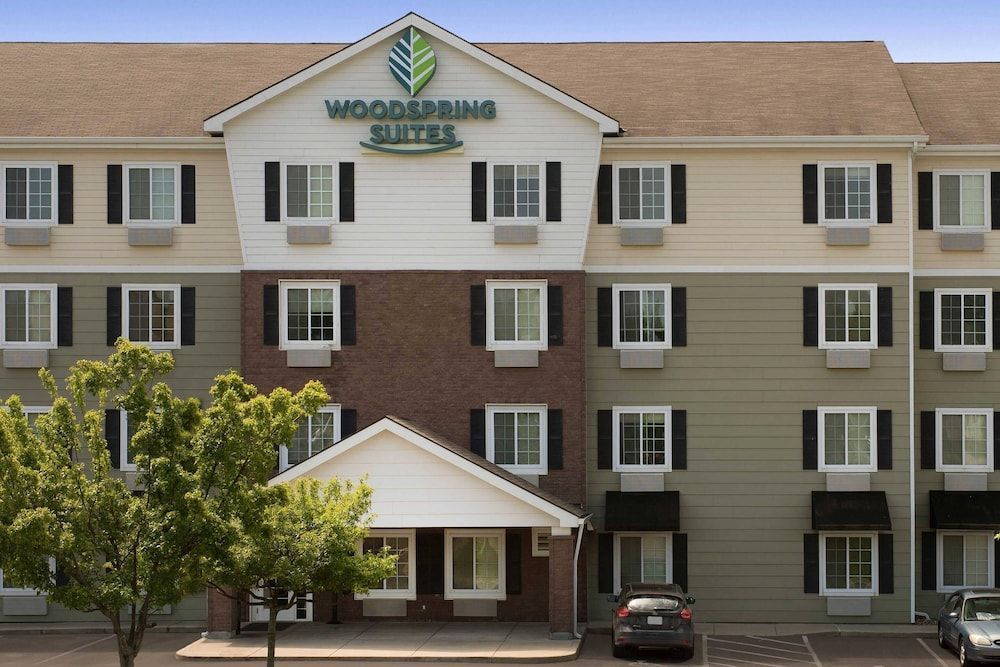 WoodSpring Suites Kansas City Liberty 1