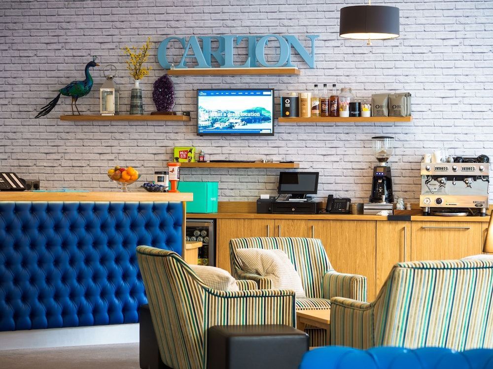 Carlton Hotel 2