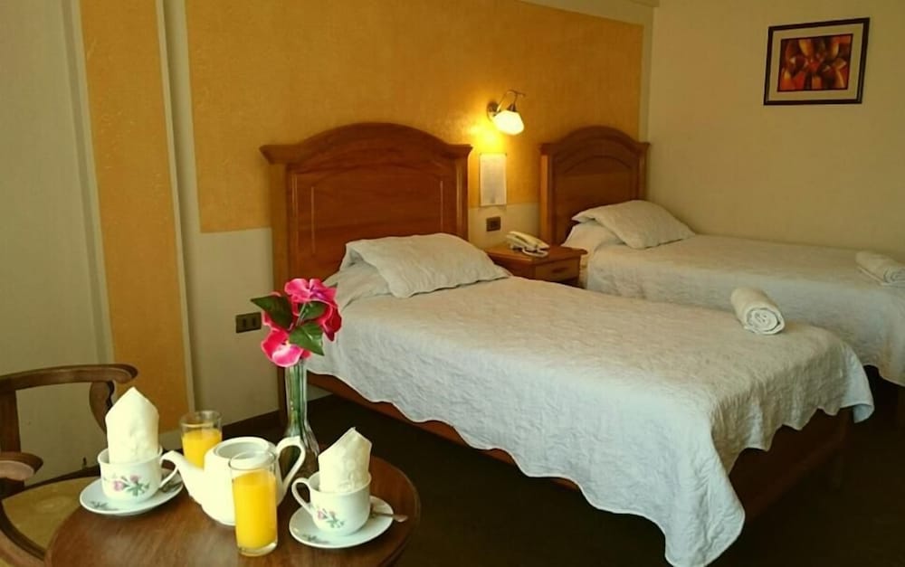 HOTEL MAISON FIORI Plaza Colon 2