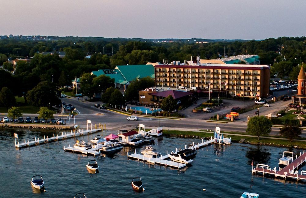 Harbor Shores on Lake Geneva 1