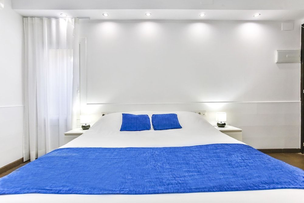 Laramond Barcelona Rooms 1