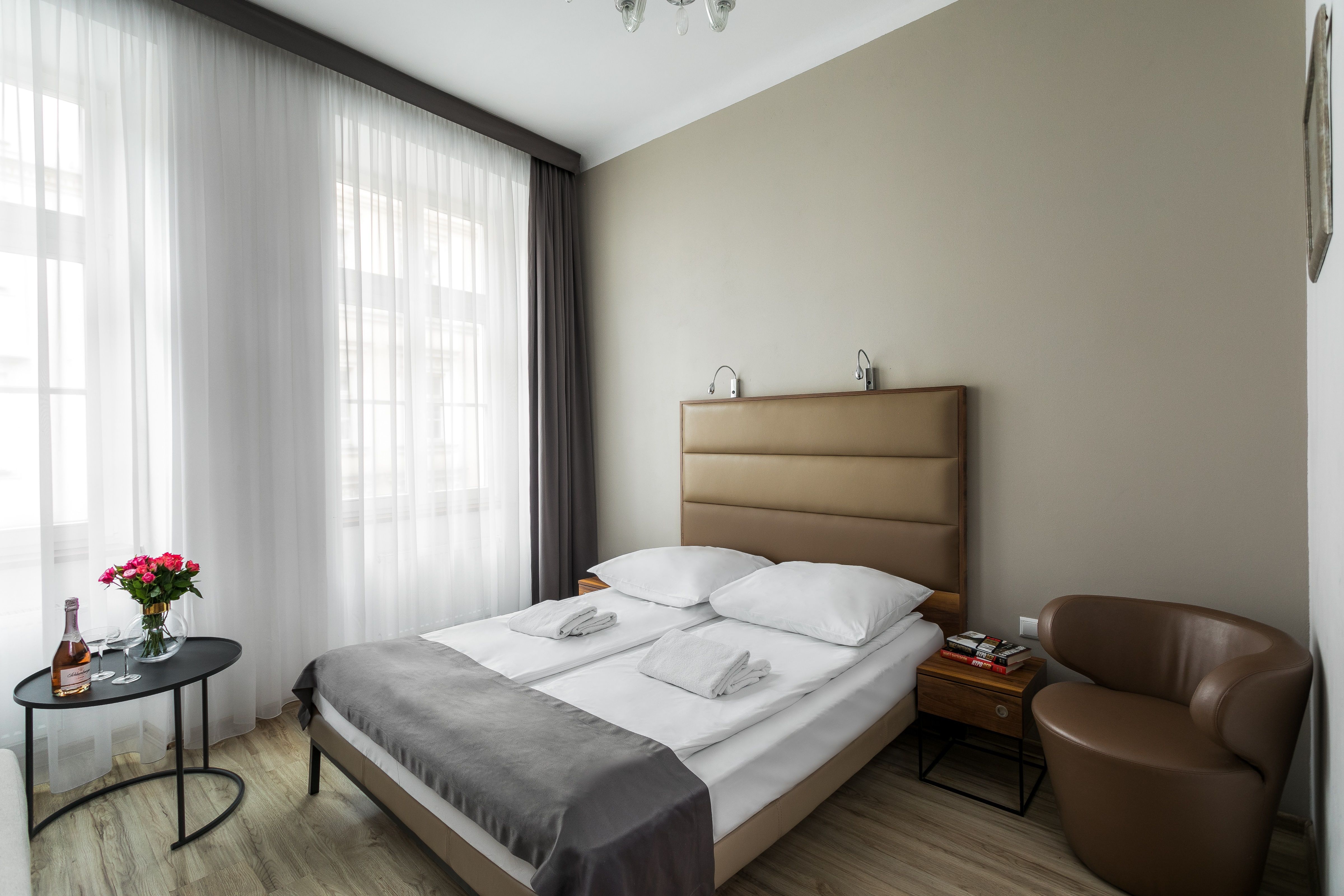 G12 Aparthotel 1