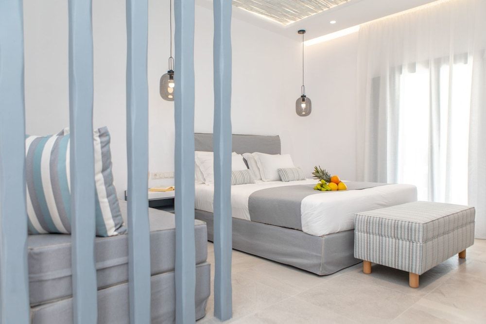 Crystal Mare Suites 2