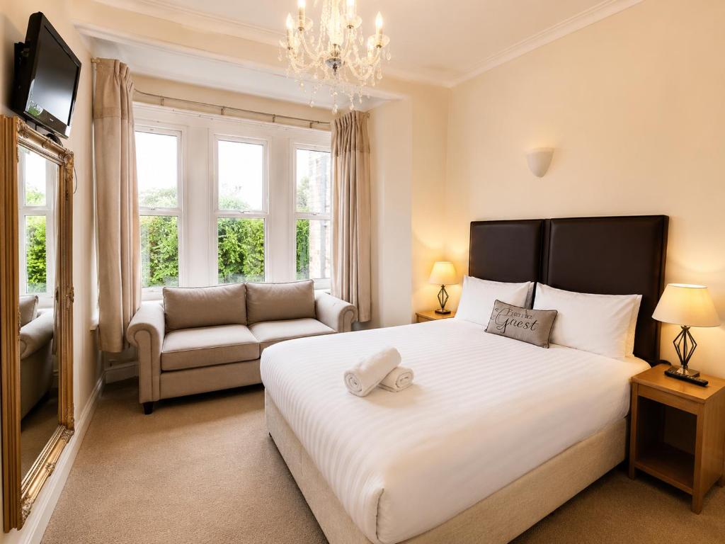 Heath Cottage Hotel 1