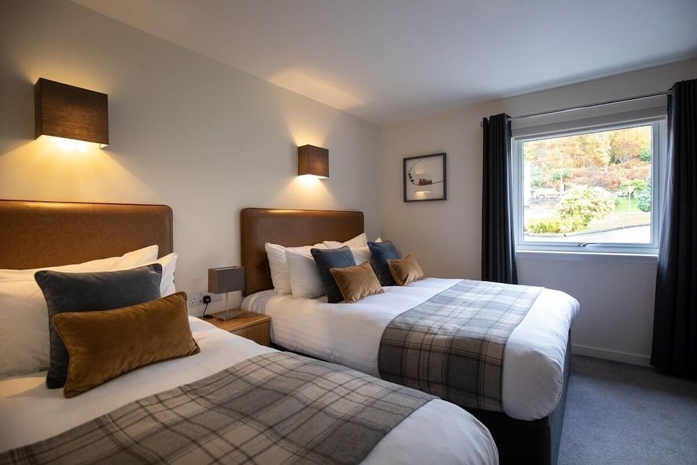 Harbour House 2