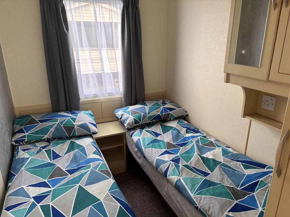 Lovely 2 Bedroom Static Caravan Brean, Somerset 1