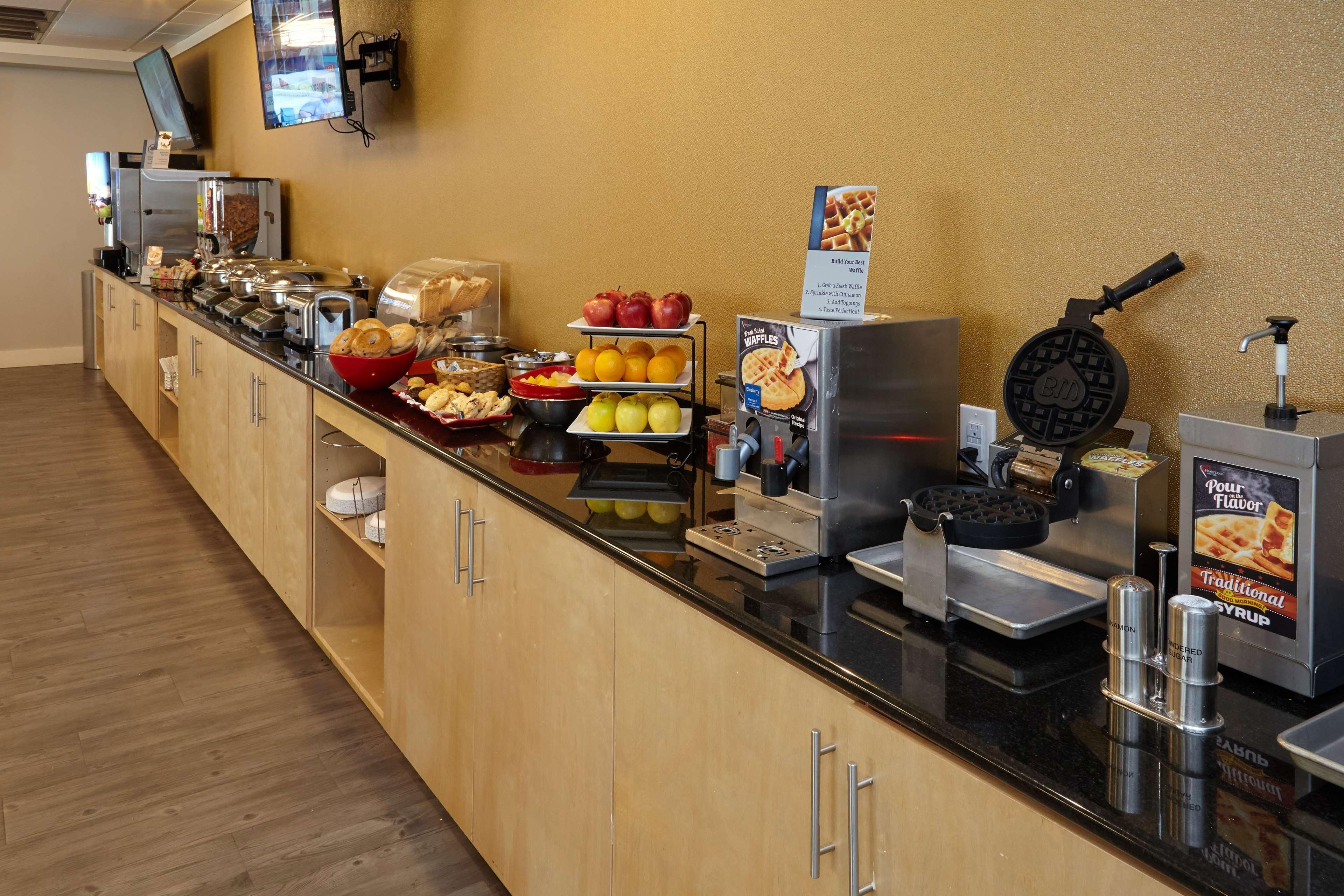 Best Western Plus University Inn 2