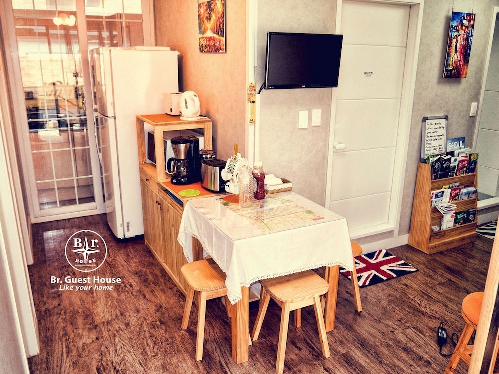 Br. Guesthouse Hongdae 2