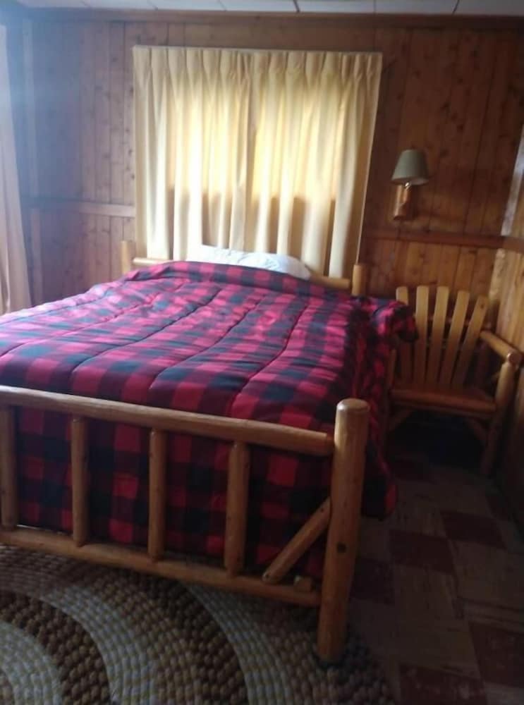FireHouse Inn 2