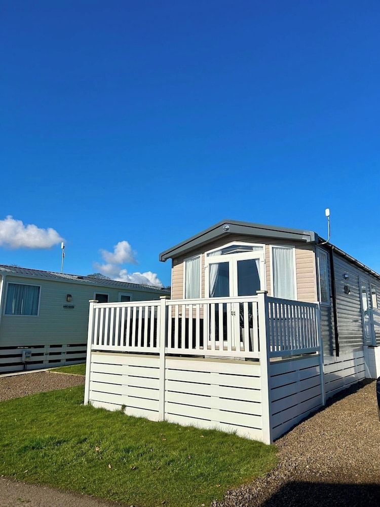 2 Bed-sleeps 6-patio-parking-pet Friendly 1