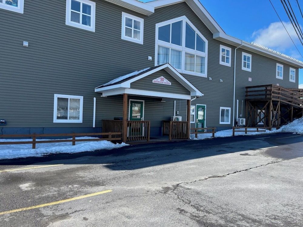 Riverview Suites 1