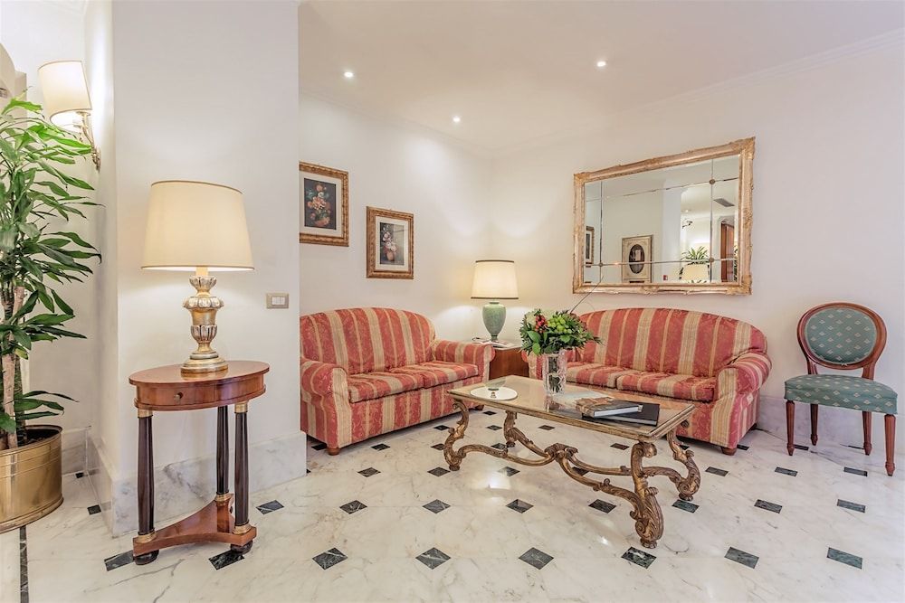 Raeli Hotel Luce 1
