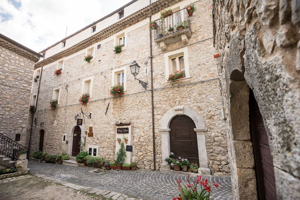 Nenà Al Borgo Castello 1