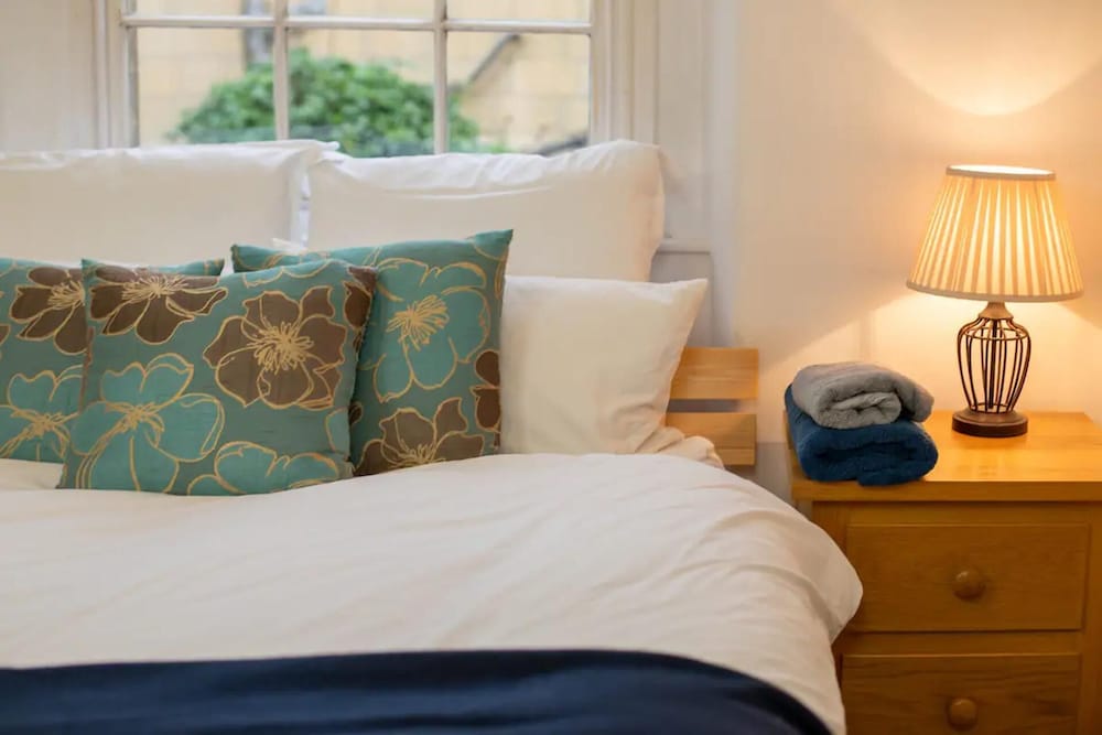 Stunning Georgian Spacious Apartment Central Bath 2