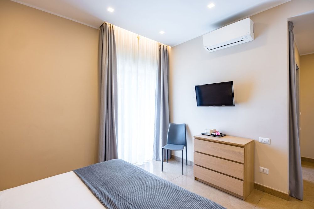 MDC Luxury Rooms Naples 2