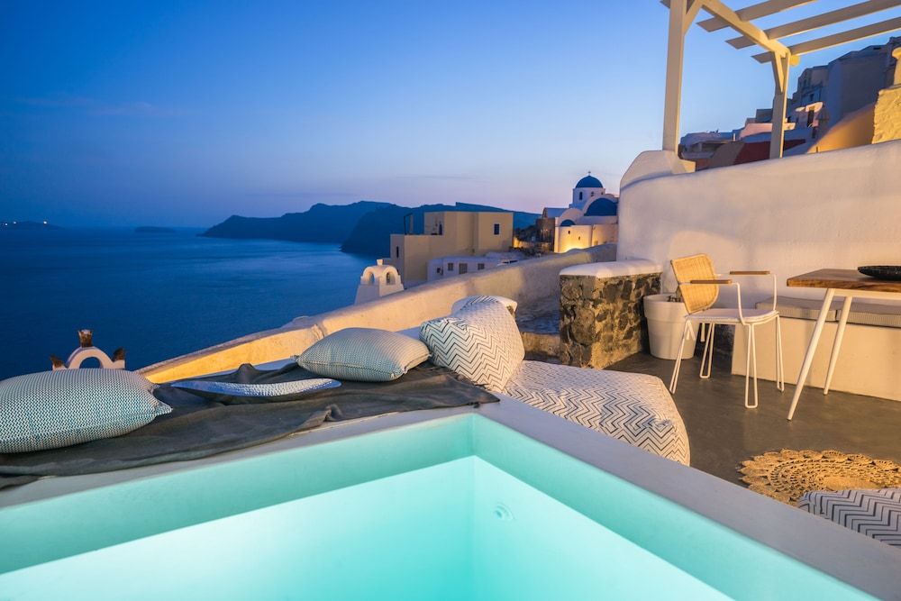 Gaia Suites 1