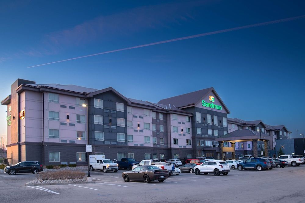 Sandman Hotel Oakville 1