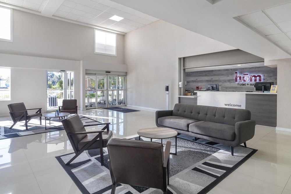 HOM Hotel Gainesville, SureStay Collection by Best Western 2