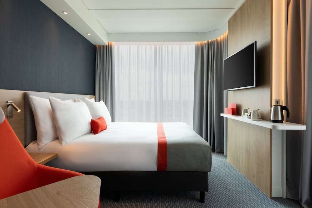 Holiday Inn Express ALMERE by IHG 2