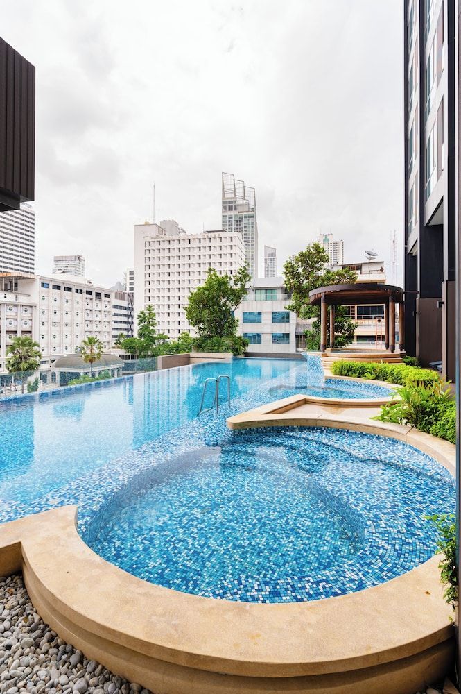 The Rich Residence Sukhumvit Nana 1