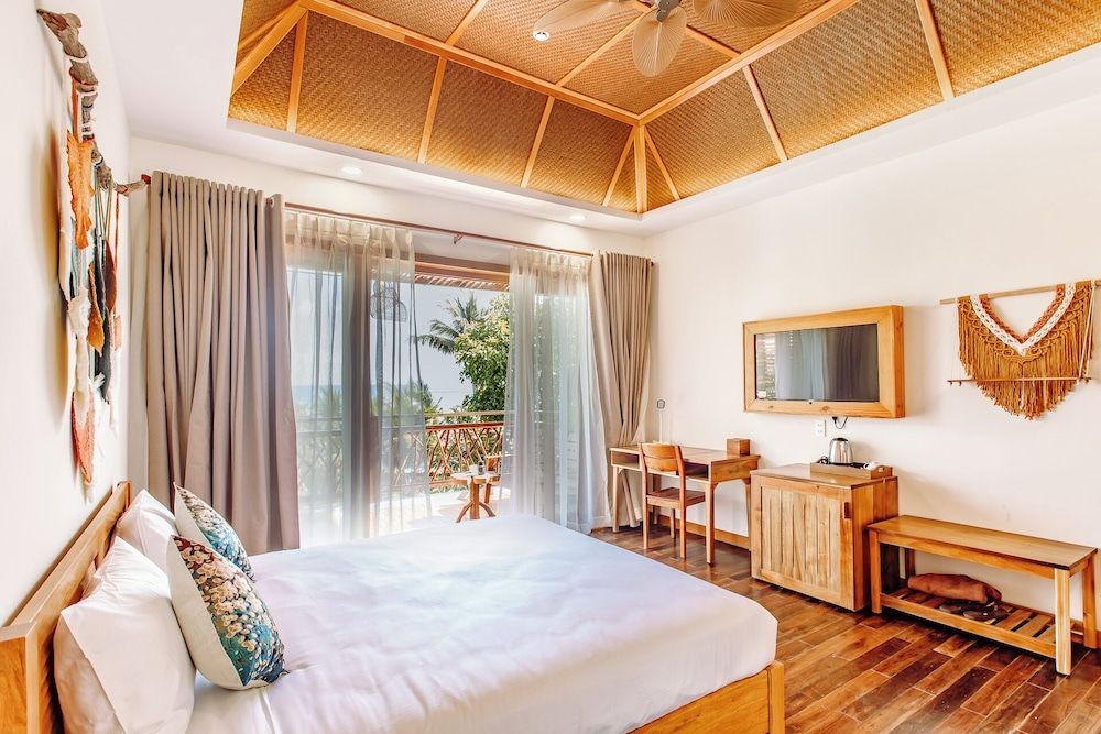 Rocks Beach Boutique Phu Quoc 2