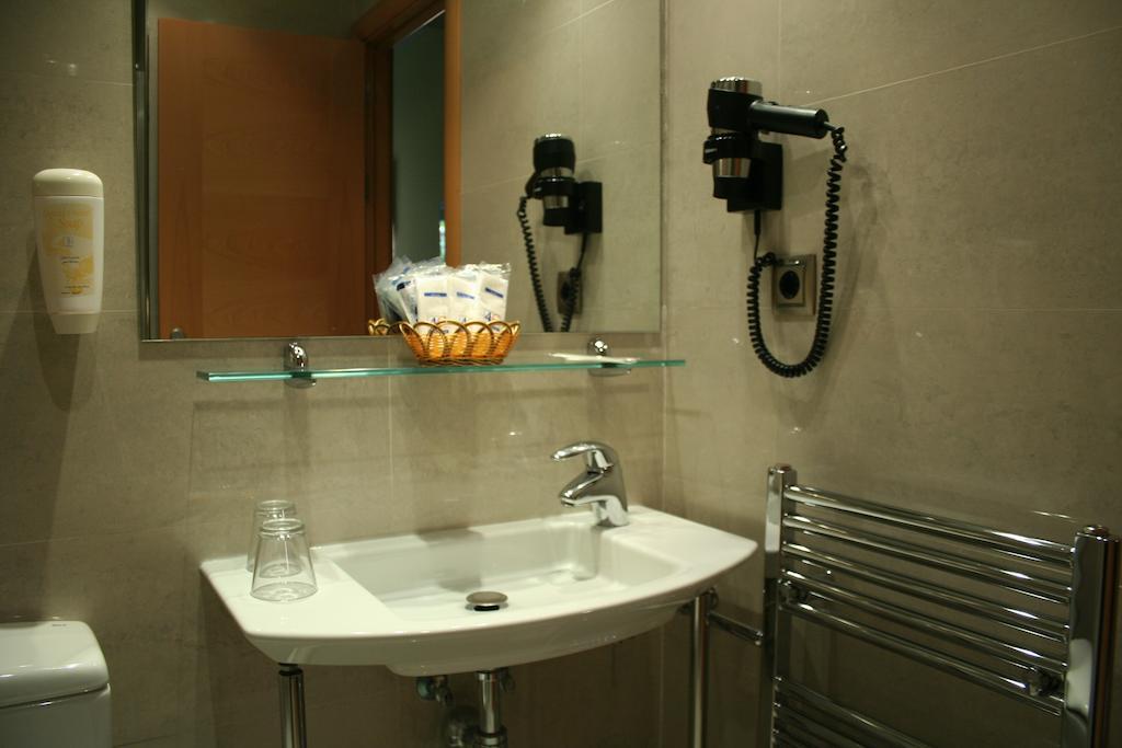 Hotel 4C Puerta Europa 2