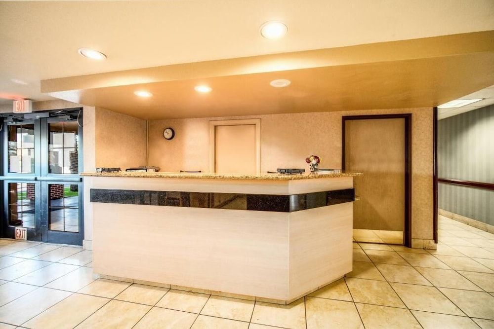Baymont by Wyndham Chandler I-10 2