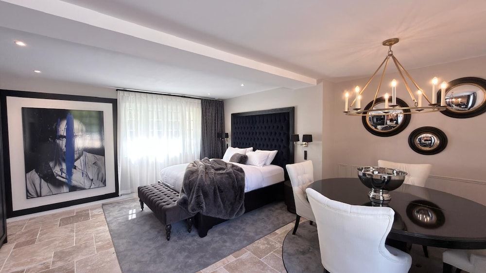 Moulin Royale 1