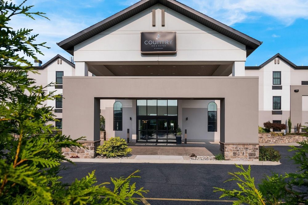 Country Inn & Suites by Radisson, Grandville-Grand Rapids West, MI 1