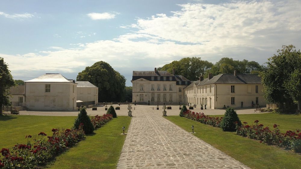Château de Maudetour 1