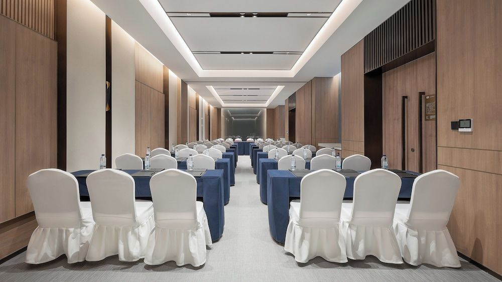 Holiday Inn Express Xi'an Caotang Technology Park by IHG 1
