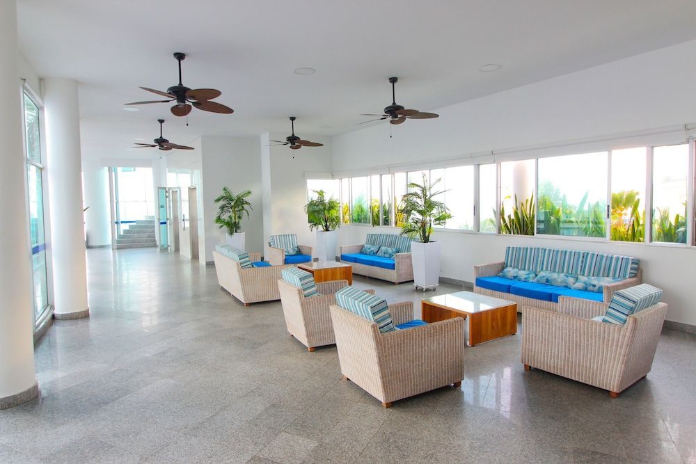 Apartamentos | Frente al Mar + Primera Linea de Playa | Piscina TOP 2
