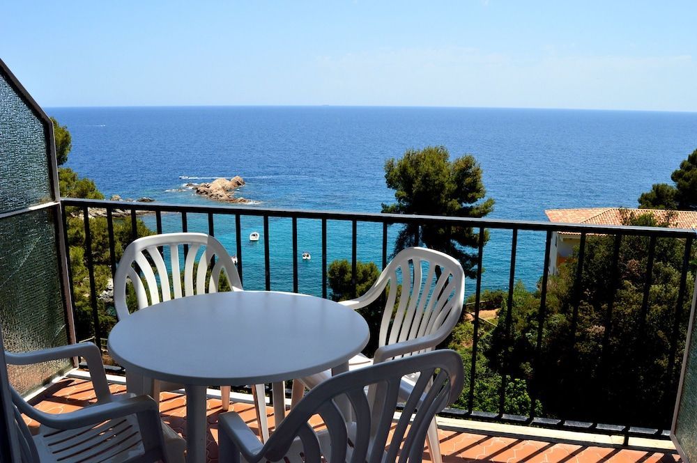 STUDIOS FACE À LA MER - Cala Llevado 1