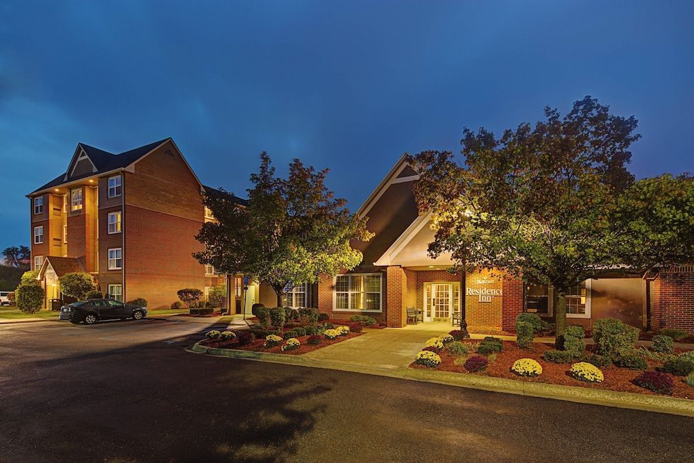 Residence Inn by Marriott Detroit Livonia 1