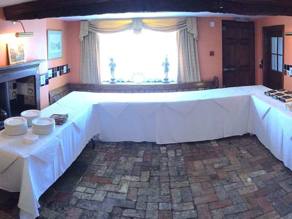 Cross Keys Hotel Chatteris 2