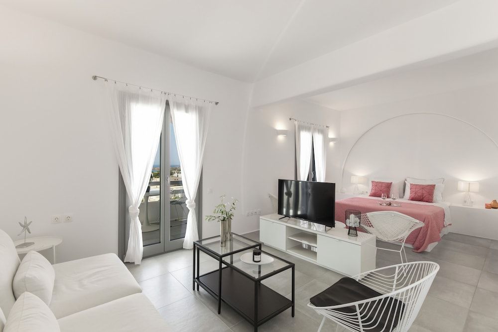 Alexander Suites 1