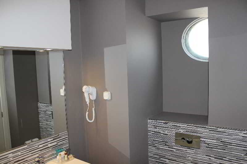 Aqua Ria Boutique Hotel 2
