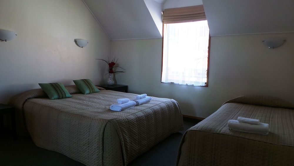 Owens Motel 2