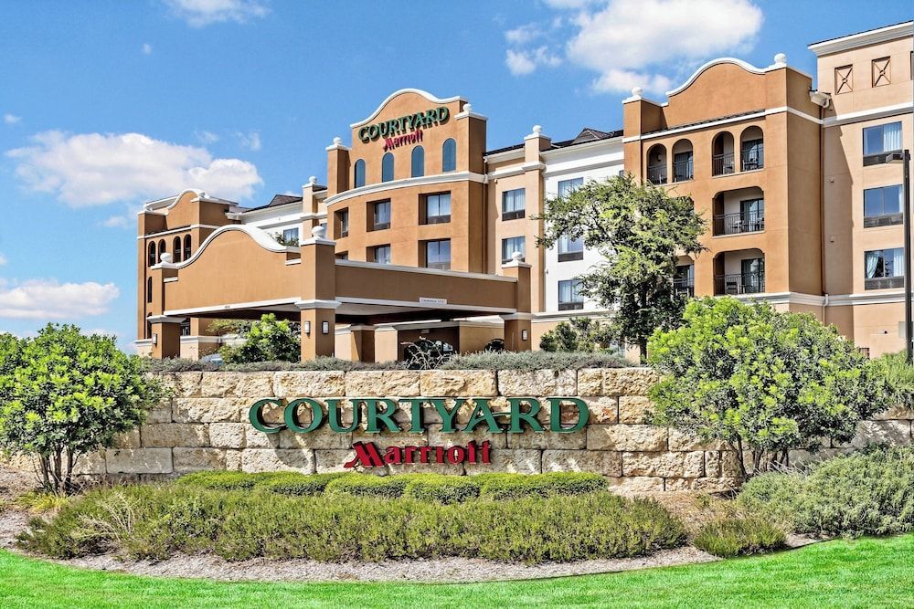 Courtyard by Marriott San Antonio SeaWorld Westover Hills 1