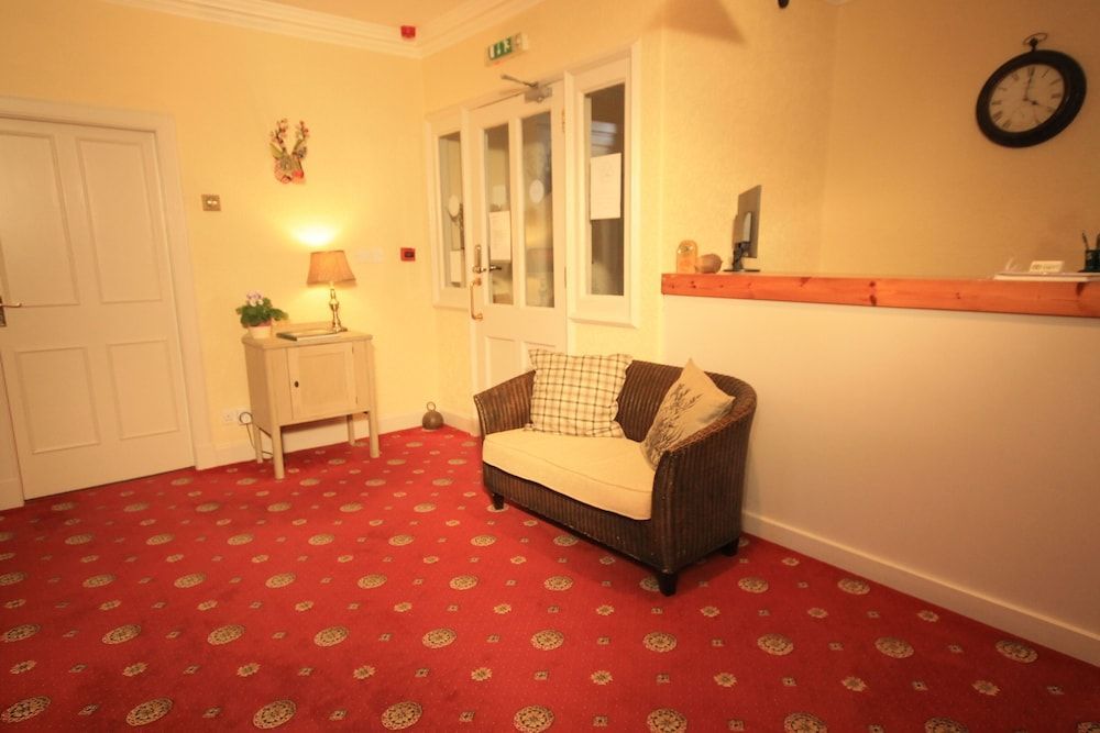 Inglestone House Guest House 1