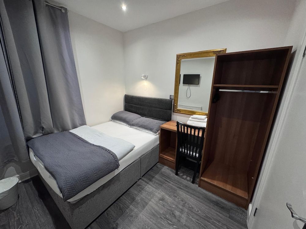 Skylark Guest House 2