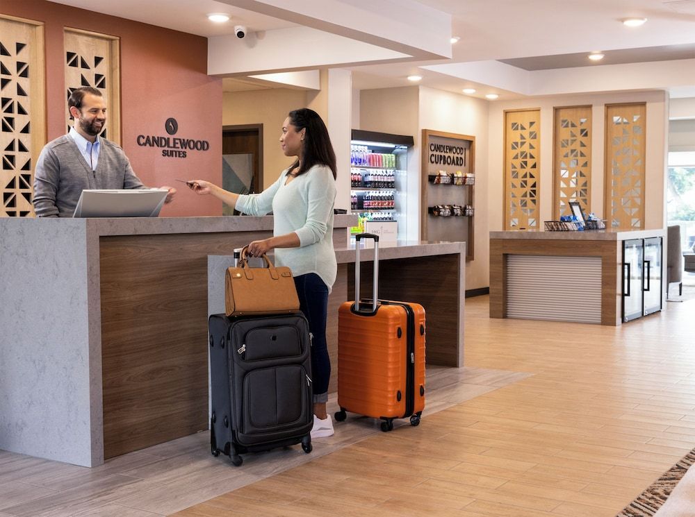 Candlewood Suites ORANGE by IHG 2
