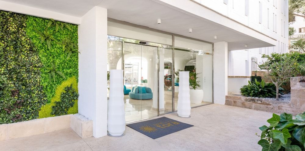Hotel Torá 2