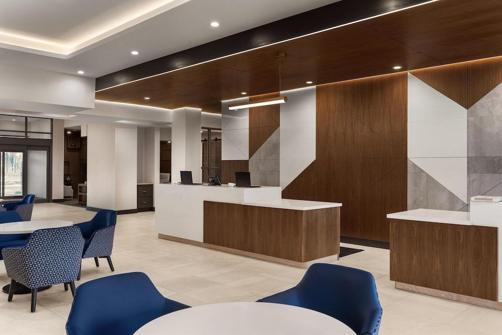 Hyatt House Mississauga / Airport Corp Center 2