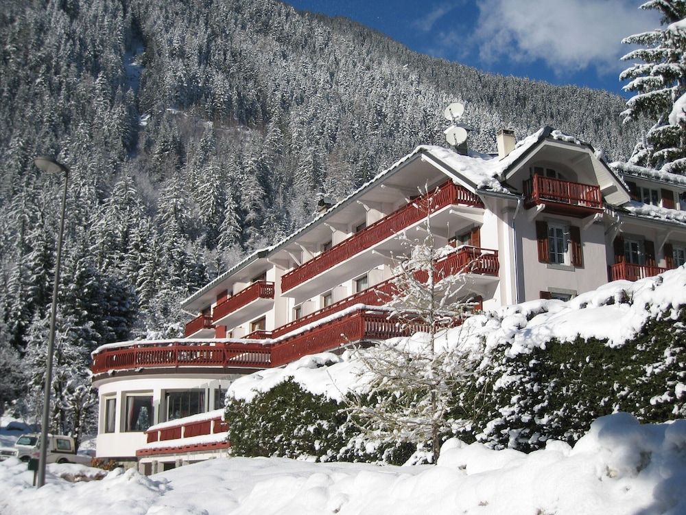 Chalet Hôtel La Sapinière 1