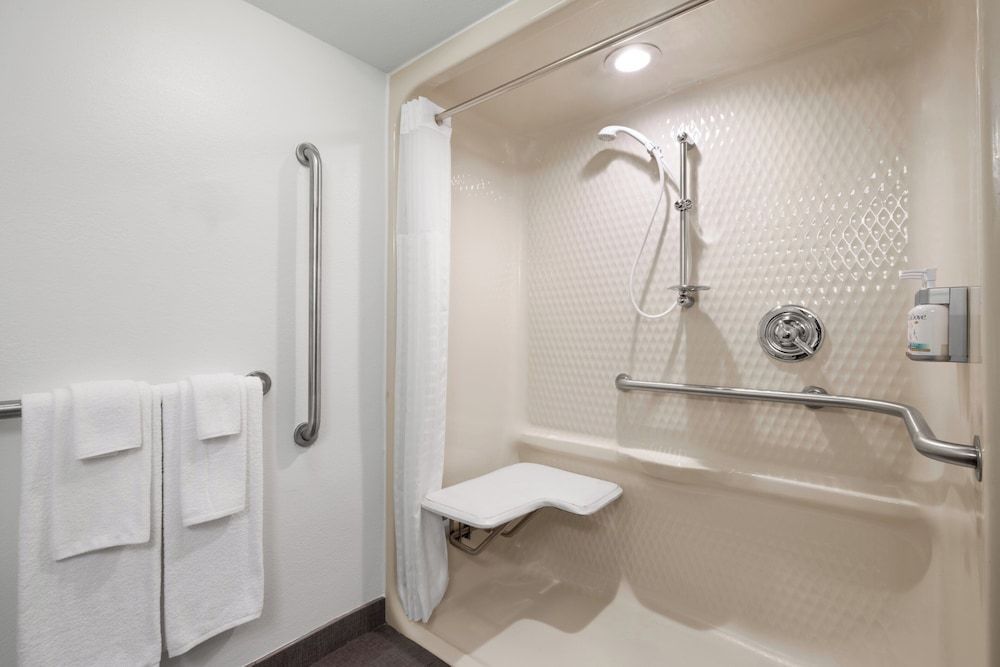 Garner Hotel Pigeon Forge Downtown by IHG 2
