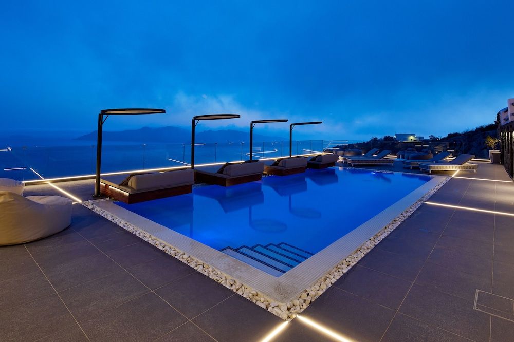 Oia Suites 1